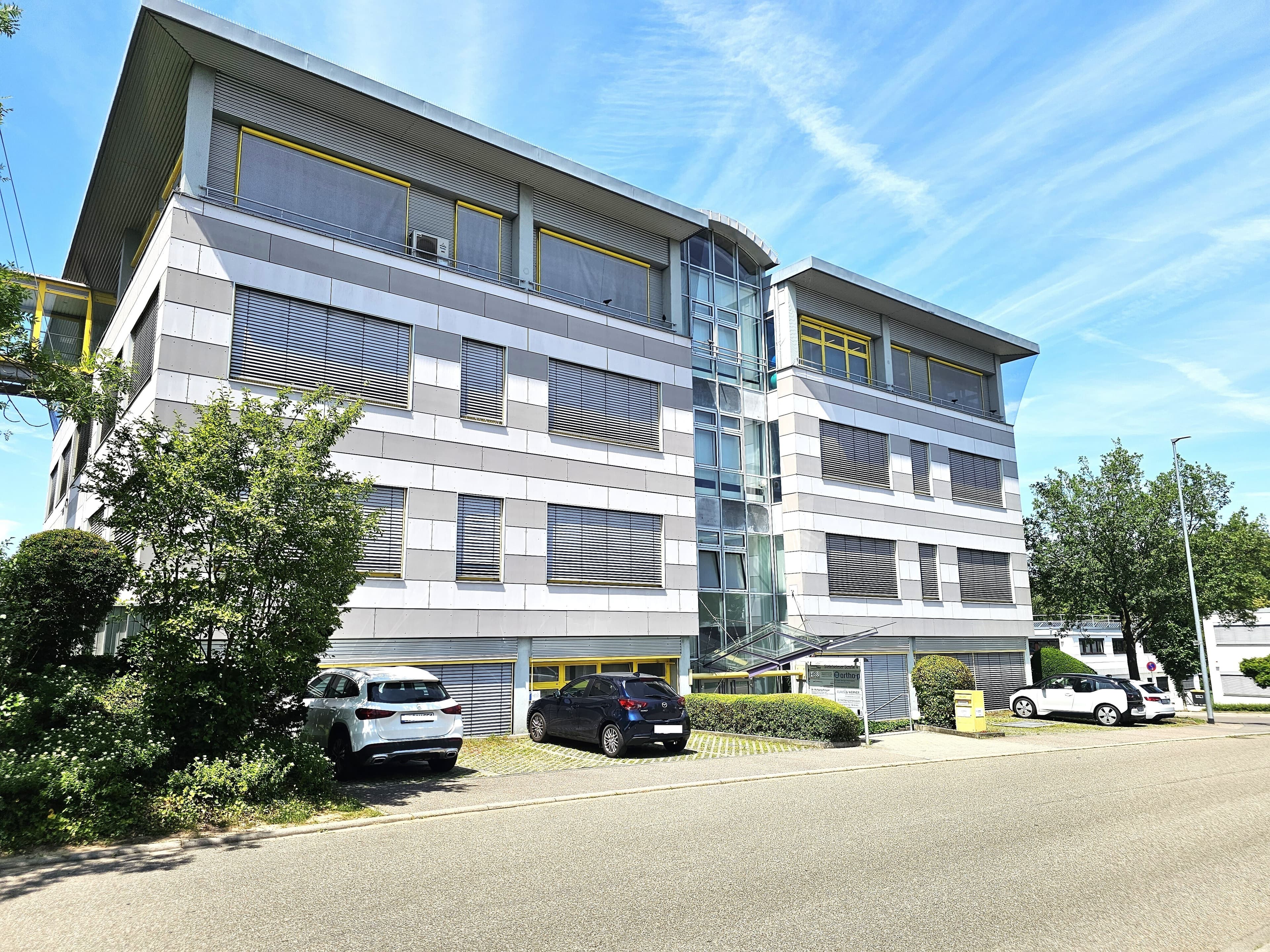 +Modern ausgestattete und helle Praxisräume in Bietigheim+